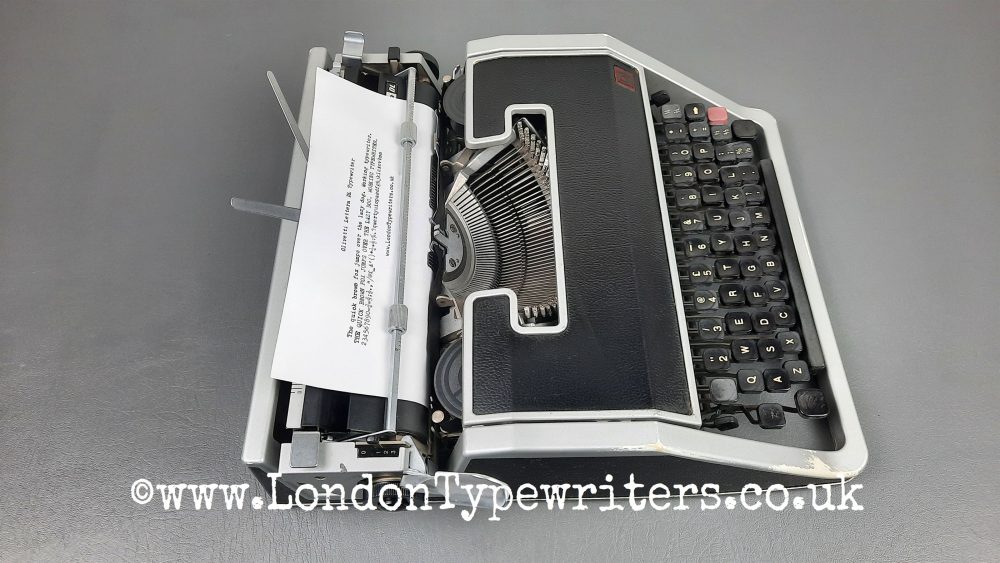 Working Olivetti Lettera DL Typewriter - New Ribbon, Case - Made in Italy - Image 10