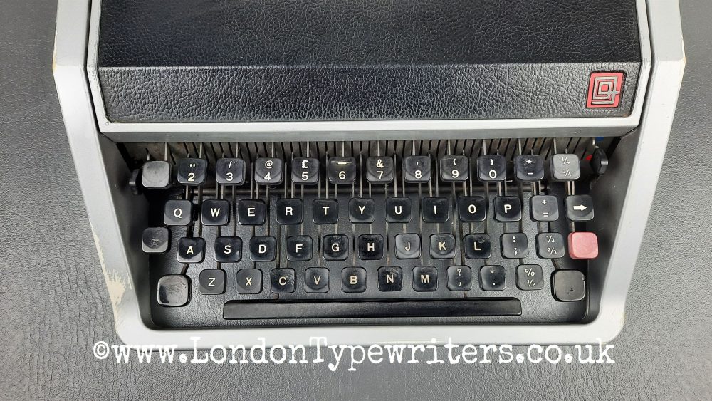 Working Olivetti Lettera DL Typewriter - New Ribbon, Case - Made in Italy - Image 5